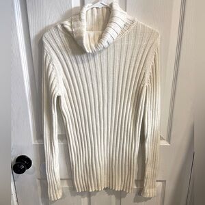 Sonoma Cream turtleneck sweater size large